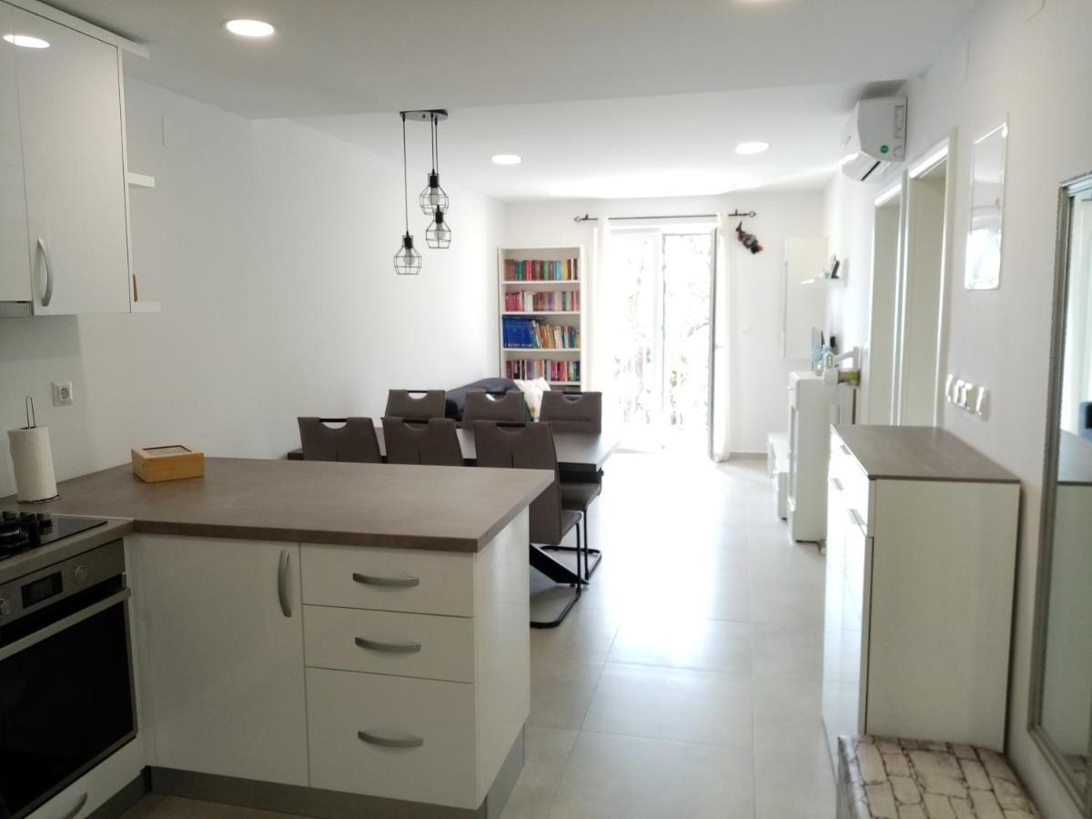 Ferienwohnung Dvosobni Apartman Luka Mlini Exterior foto